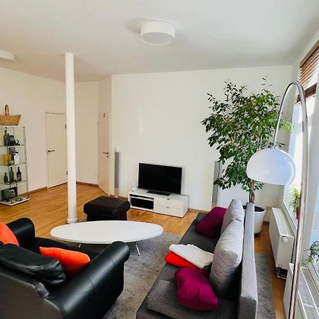 Grosses Und Helles Innenstadt Apartment - Ferienwohnung 巴特洪堡 外观 照片
