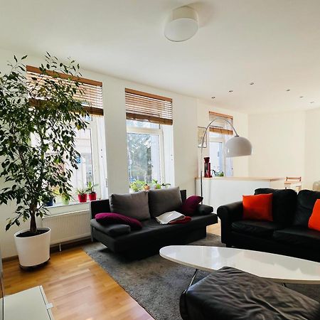 Grosses Und Helles Innenstadt Apartment - Ferienwohnung 巴特洪堡 外观 照片