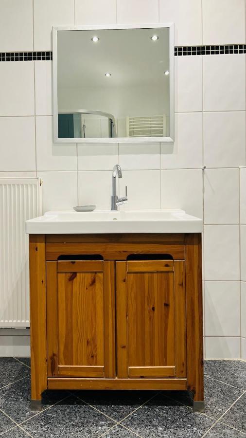 Grosses Und Helles Innenstadt Apartment - Ferienwohnung 巴特洪堡 外观 照片
