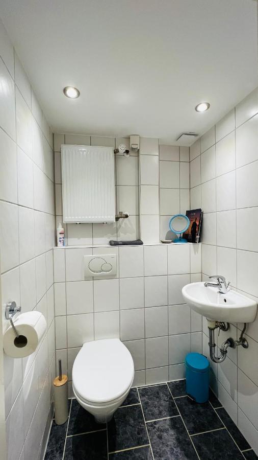 Grosses Und Helles Innenstadt Apartment - Ferienwohnung 巴特洪堡 外观 照片
